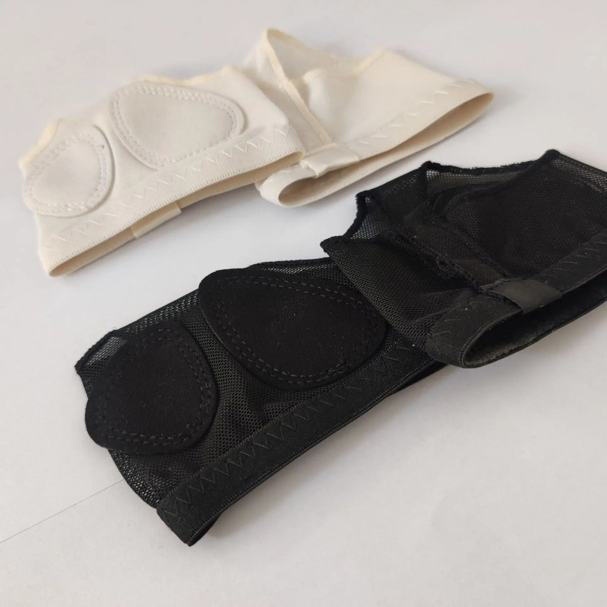 Dance Turning Pads | Half Sole Foot Undies for Contemporary, Lyrical & Modern Dance | Tan & Black | Sizes S-L